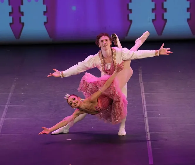 Buse Babadag and Will Robichaud — Sugar Plum Fairy fish dive, The Nutcracker at Ballet San Antonio